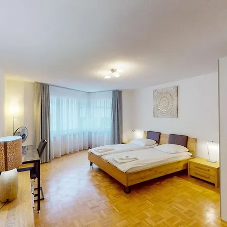 Апартаменти Fantastic 2bd 110sqm Flat - Mainau 10