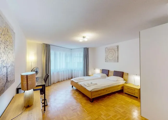 Daire Fantastic 2bd 110sqm Flat - Mainau 10